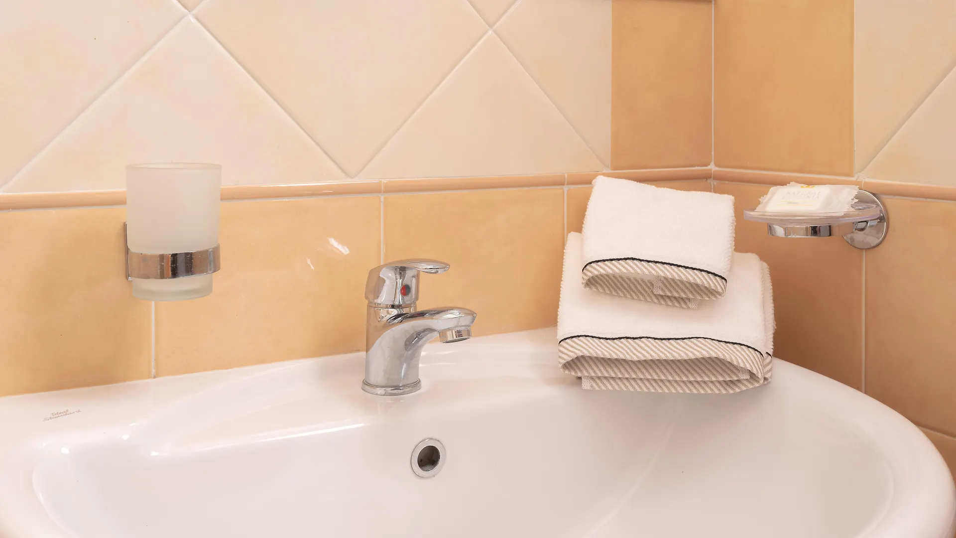 ** Ξενοδοχείο με διαμερίσματα Residence Le Fontane Villasimius Ιταλία